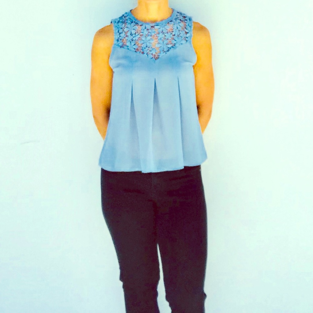 Light Blue Crochet Sleveless Top Size Medium